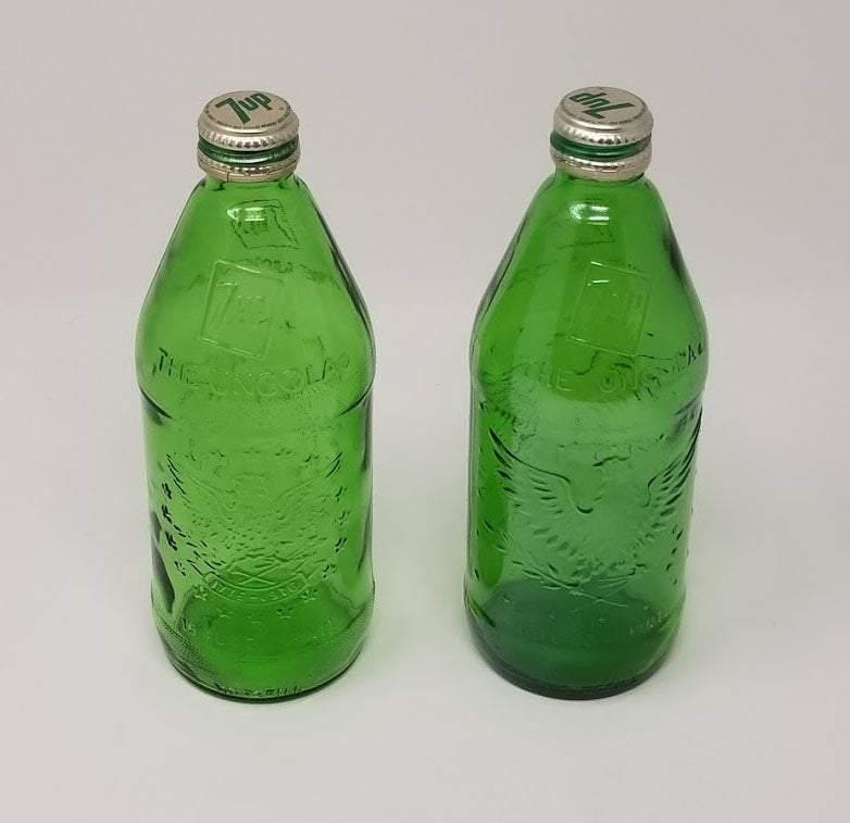 Vintage Bicentenial Green 7up Bottles - Curio Memento