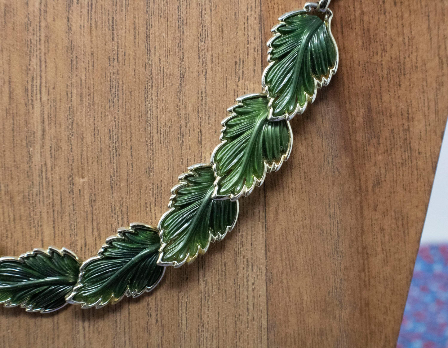 Parure - Unique Vintage Mid-Century Necklace with matching Earrings - Curio Memento