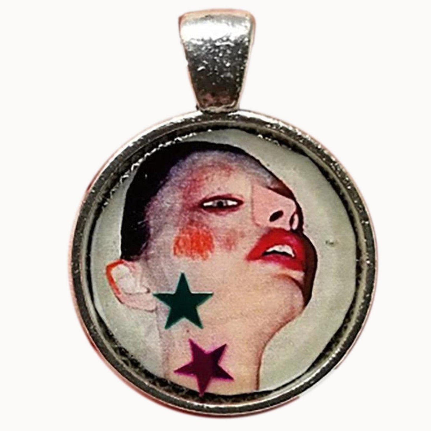 Avant-garde pendant with chain - Curio Memento