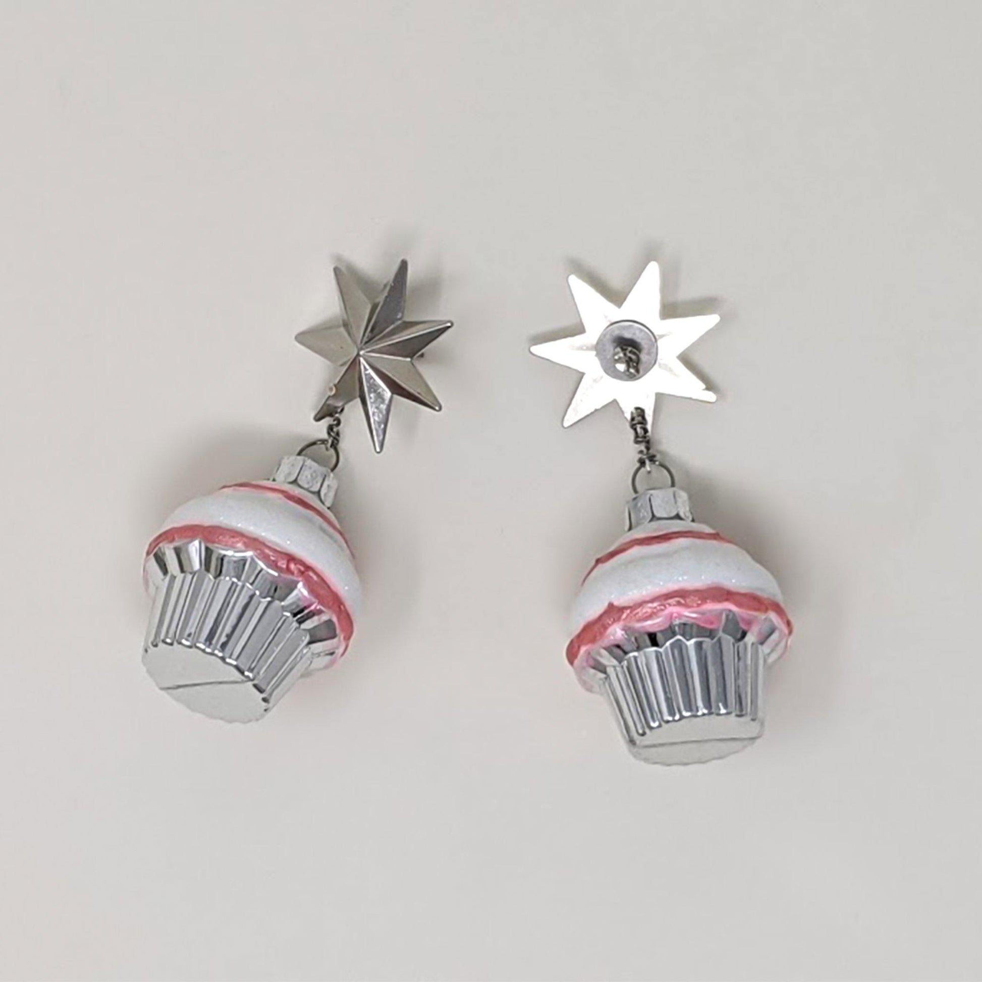 "Tinseltown Star-struck Cupcake" Dangles - Curio Memento