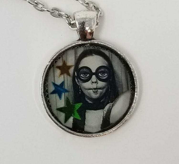 Cheeky girl pendant with chian - Curio Memento